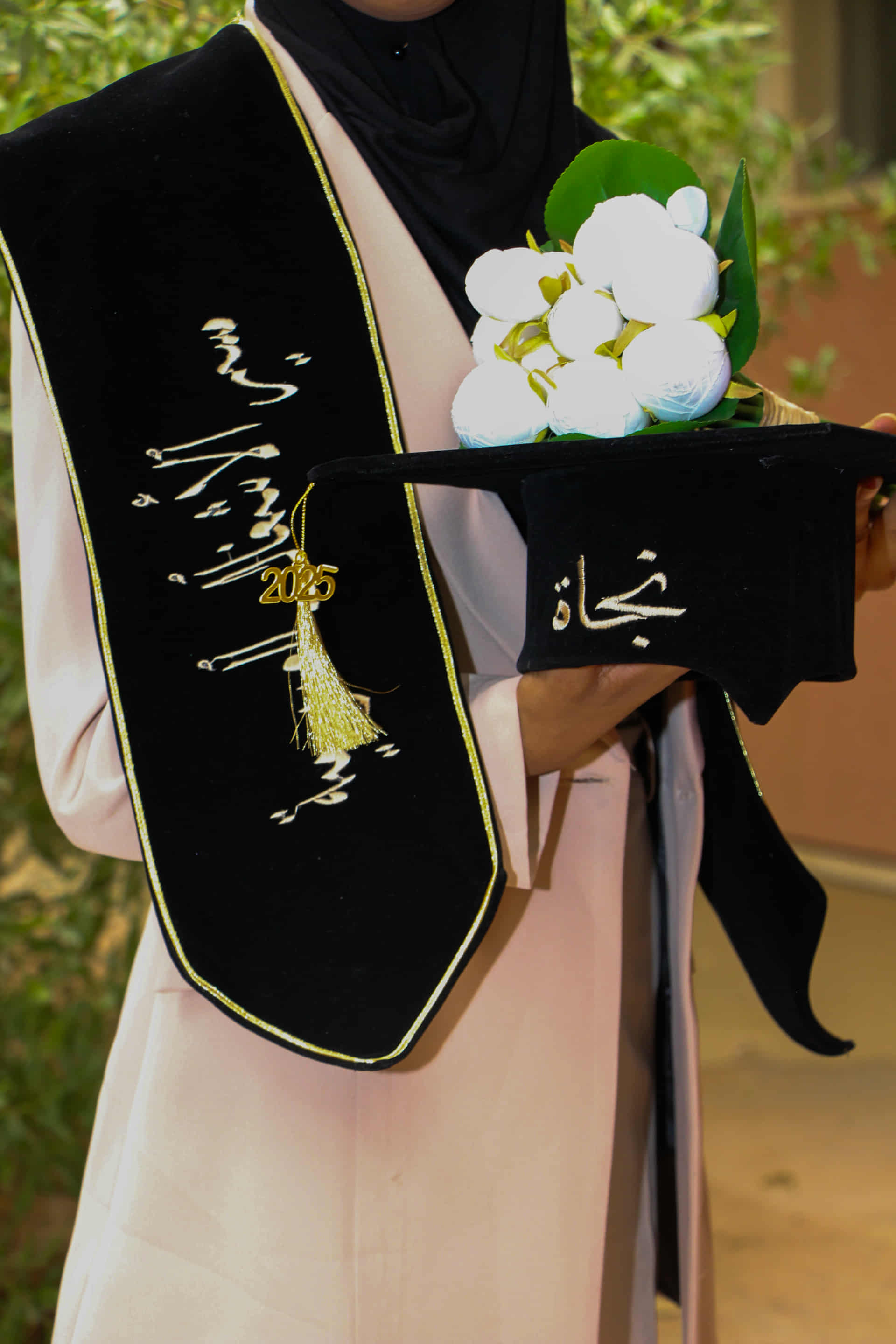 لباس تخرج مطرز